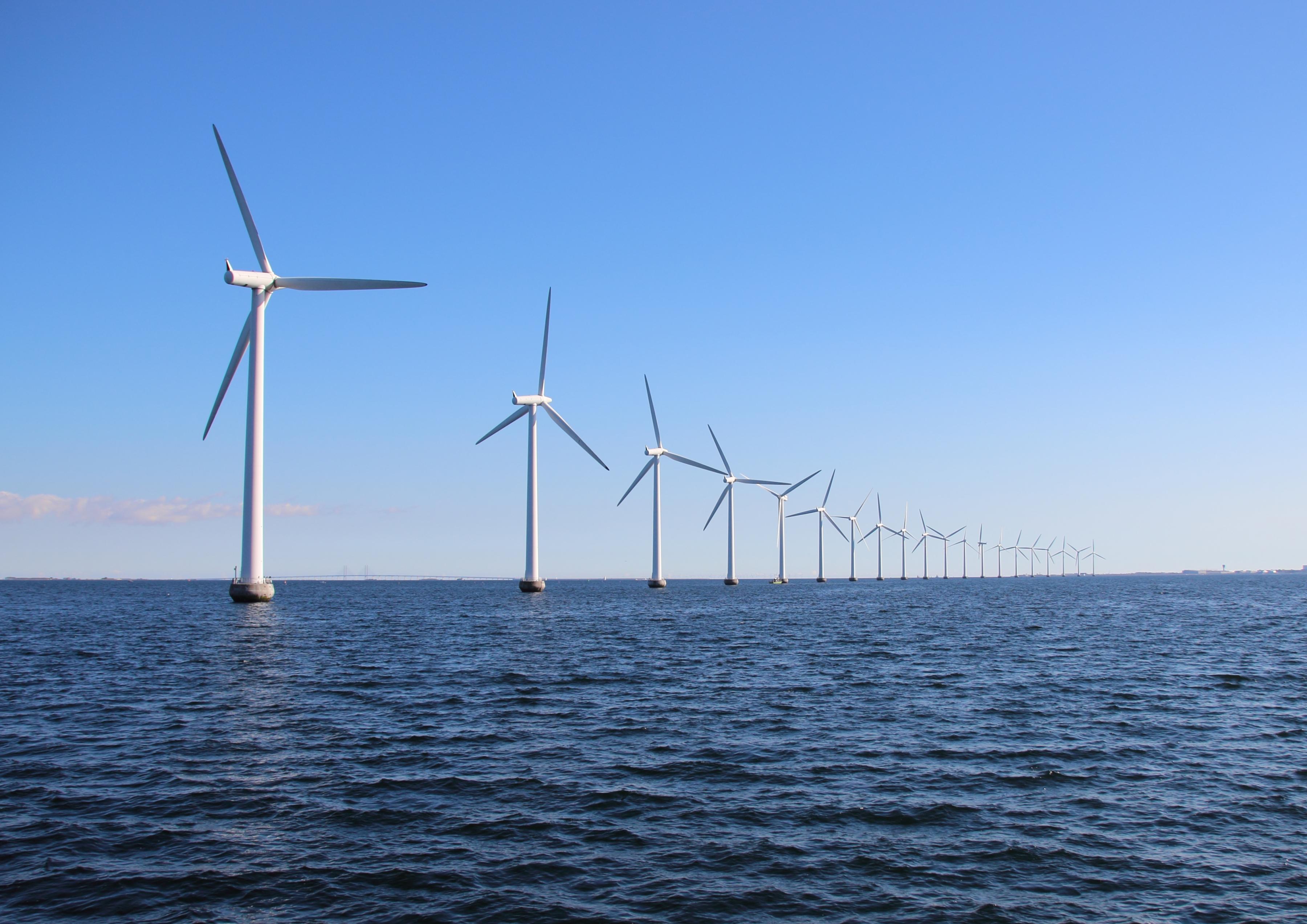 Offshore turbines image